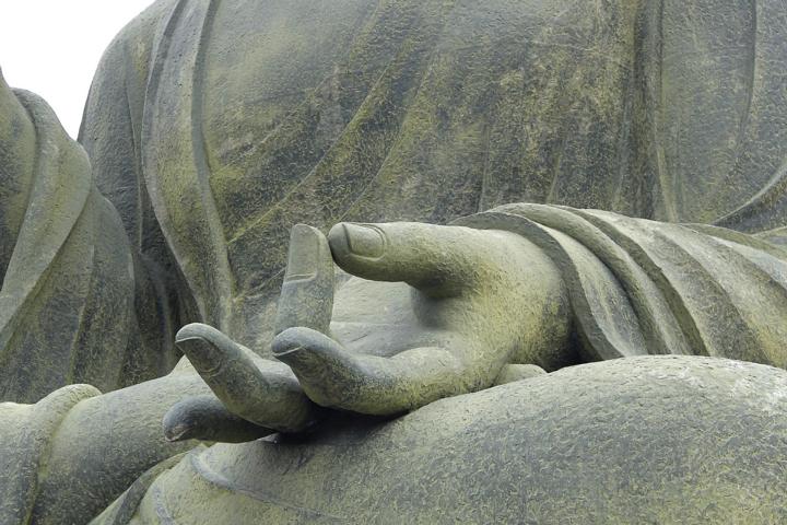 buddha hand meditation